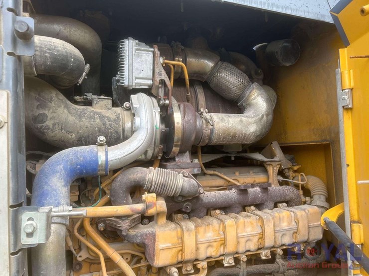 2015-deere-544k-image-8