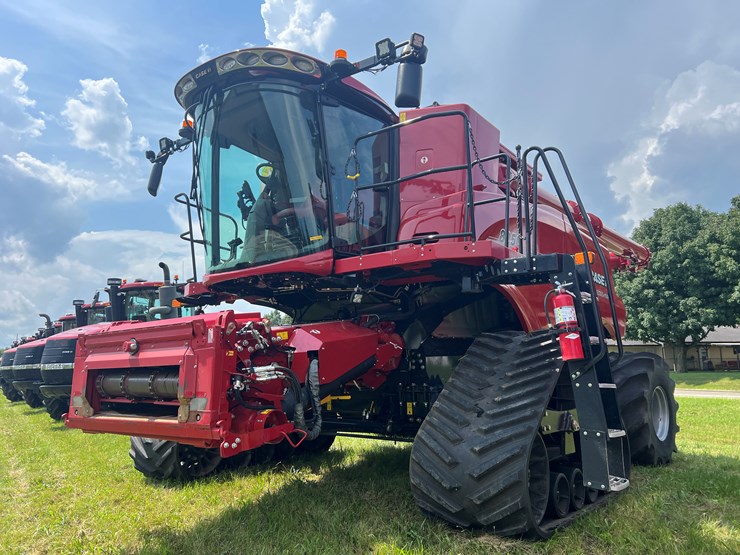 2023-case-ih-8250-image-8