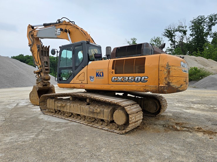 2012-case-350c-image-20