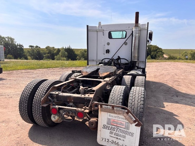 2003-kenworth-t800-image-11