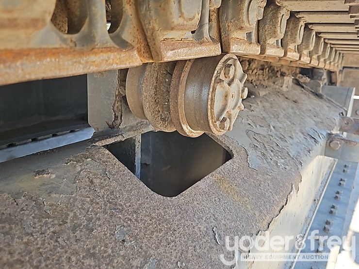 2019-volvo-ecr145el-image-23
