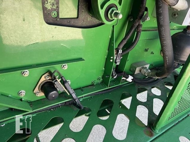 2014-john-deere-s670-image-38