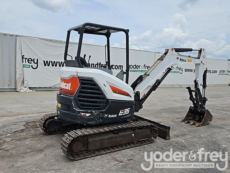 2019-bobcat-e35-image-5