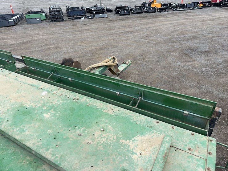 john-deere-750-image-31