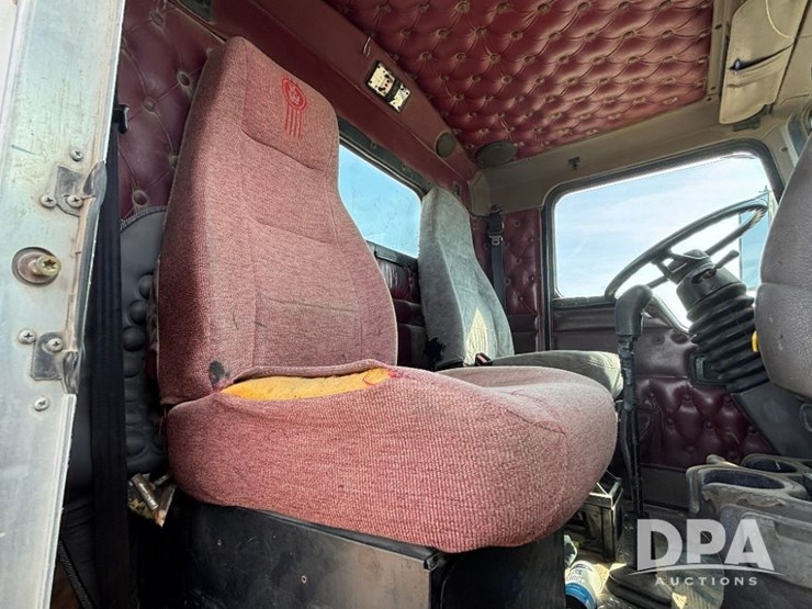 2003-kenworth-t800-image-77