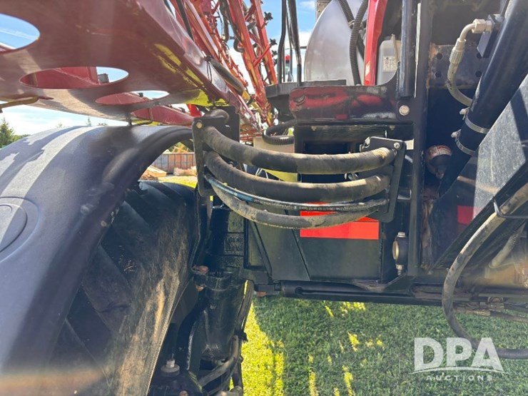 2019-case-ih-patriot-4440-image-44