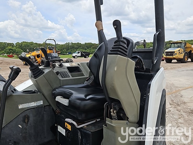2019-bobcat-e35-image-31