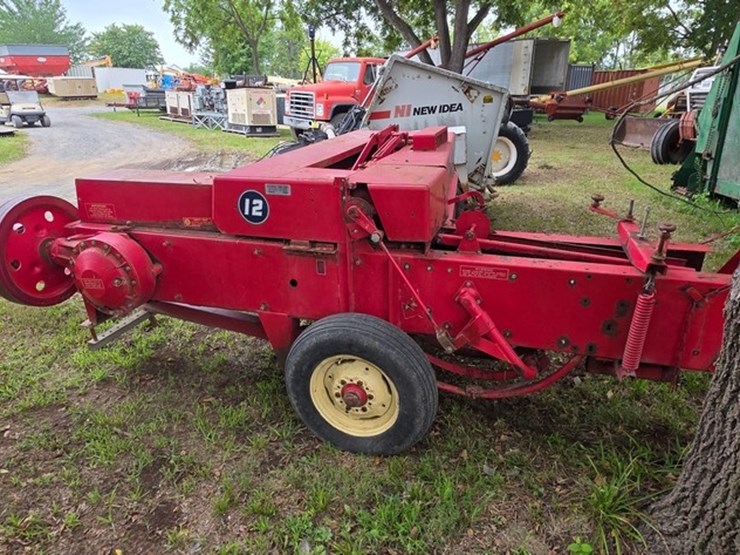 massey-ferguson-12-image-3