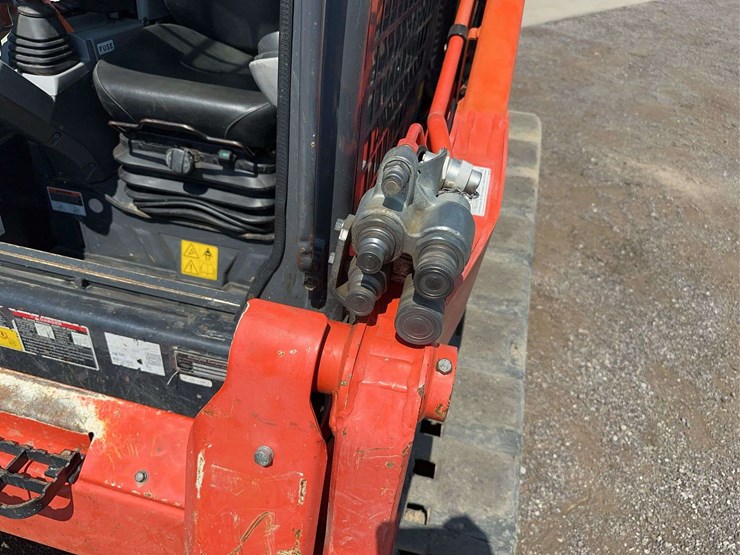 2019-kubota-svl75-2-image-26