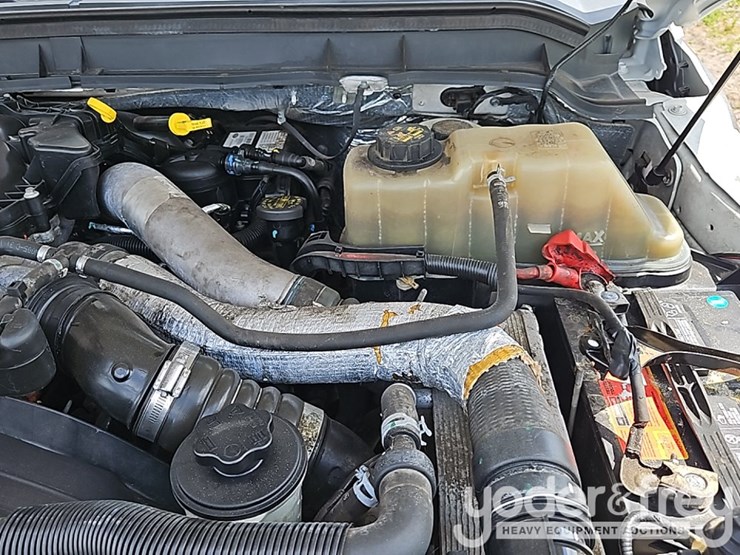 2015-ford-f550-image-25