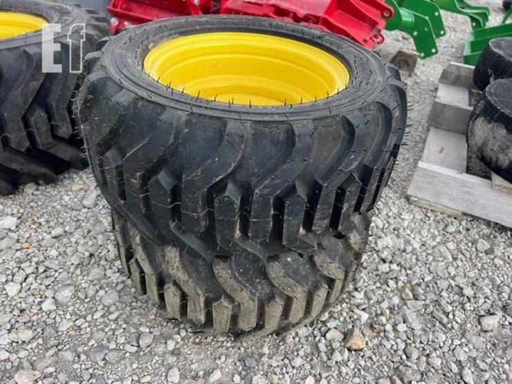 john-deere-10-image-1