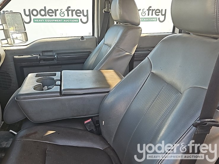 2015-ford-f550-image-24