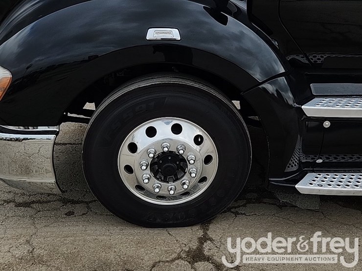 2018-kenworth-t680-image-11