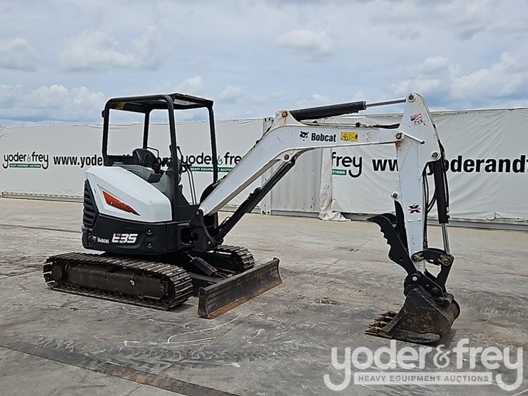 2019-bobcat-e35-image-7