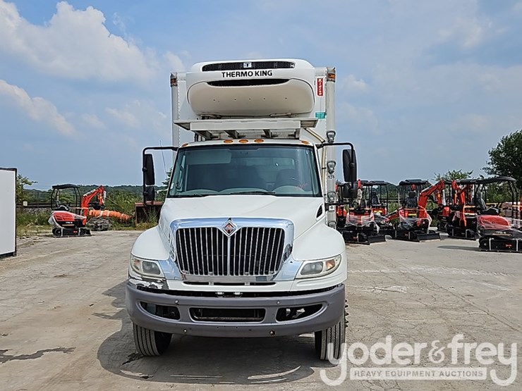 2015-international-durastar-4300-image-2
