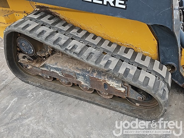 2020-deere-325g-image-11