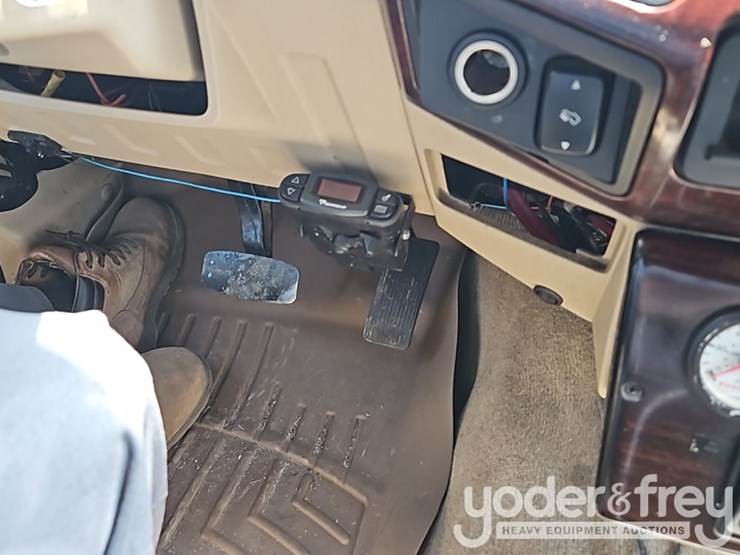2008-ford-f350-image-36