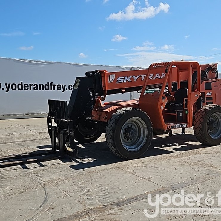 2018 SKY TRAK 8042