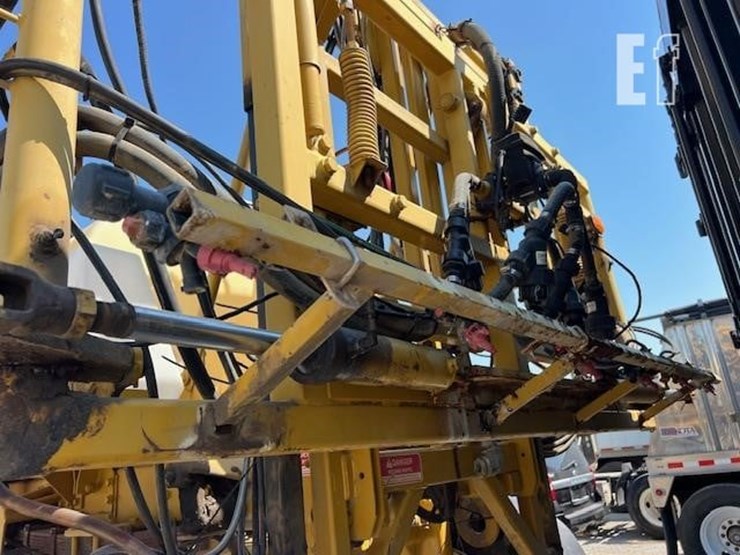 ag-chem-rogator-554-image-31