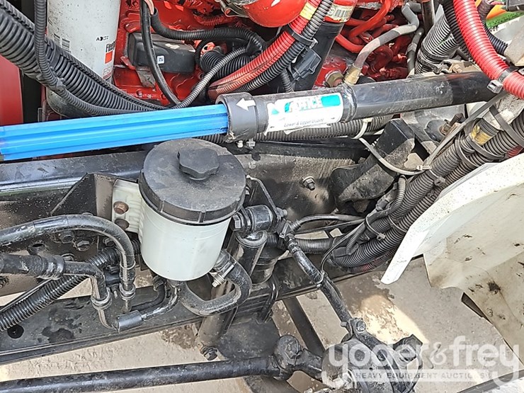 2017-international-durastar-4300-image-37