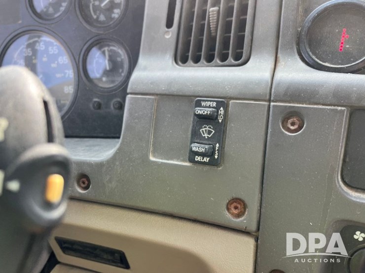 2006-caterpillar-c13-image-63