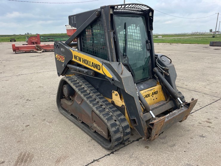 new-holland-c175-image-2