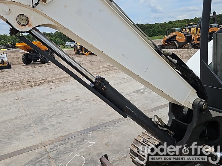 2019-bobcat-e35-image-20