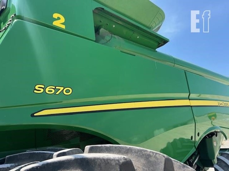 2014-john-deere-s670-image-21