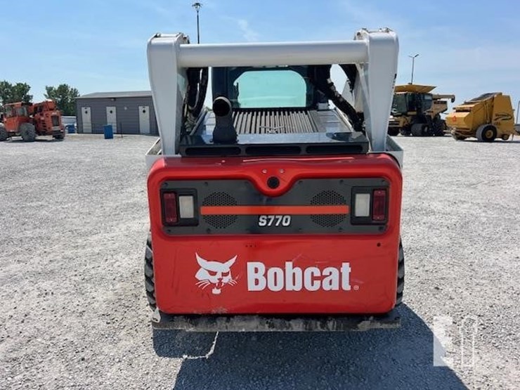 2023-bobcat-s770-image-5