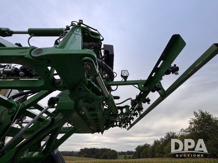 2023-john-deere-612r-image-54