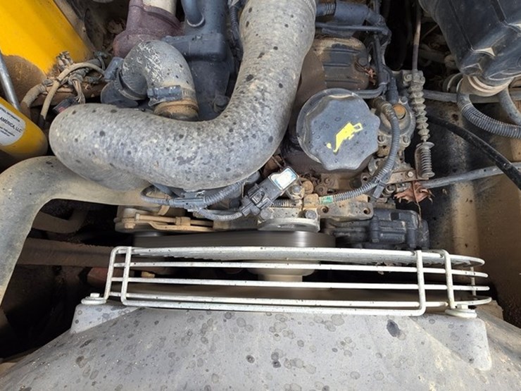 new-holland-l225-image-40