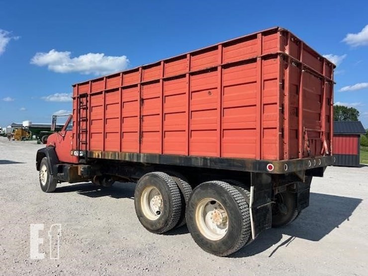 1997-gmc-7500-image-4