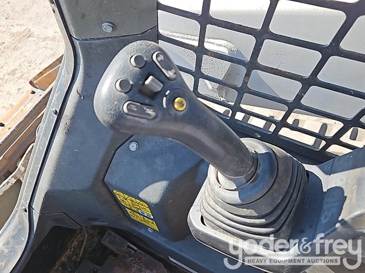2021-bobcat-t62-image-26
