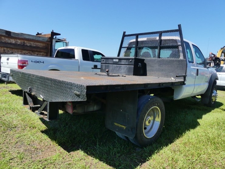 2005-ford-f550-xl-image-3