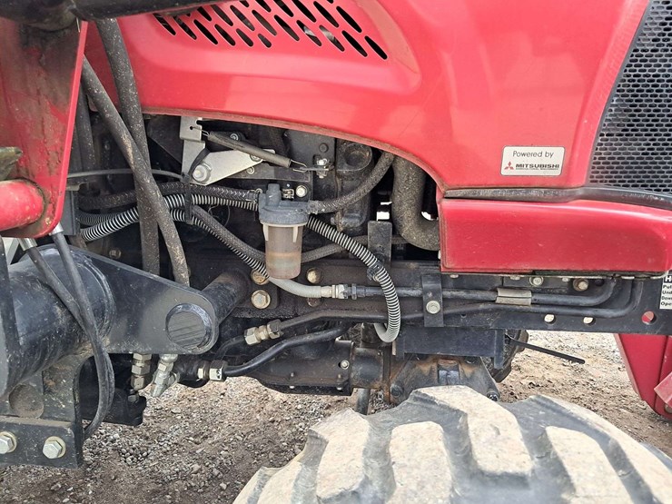 2022-mahindra-max25xlh-4wd-tractor-image-10