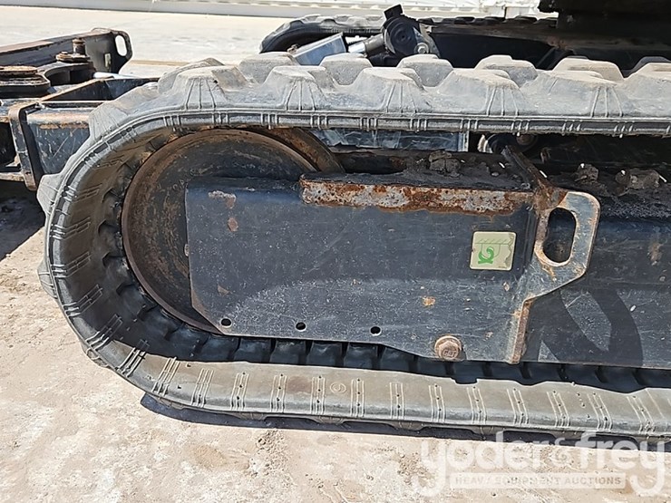 2019-caterpillar-303-image-23