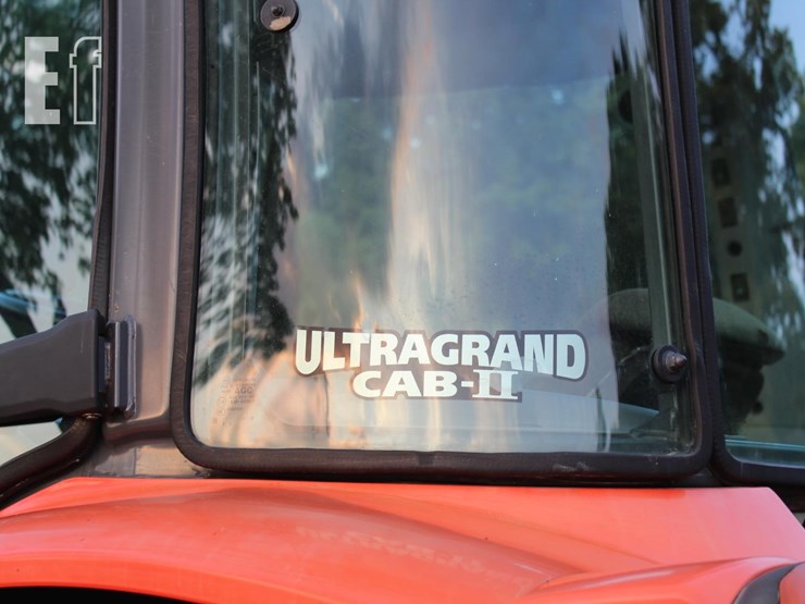 2012-kubota-m5-111-image-6