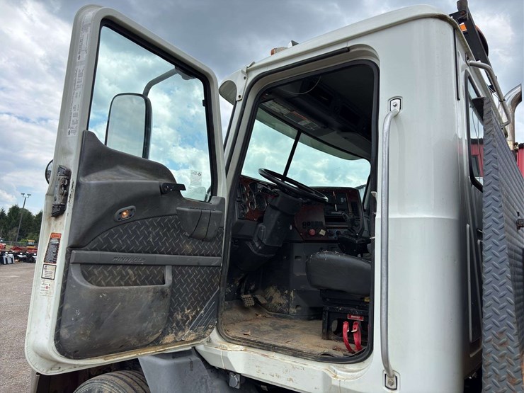 2009-mack-cxu-(pinnacle)-flatbed-truck-image-20