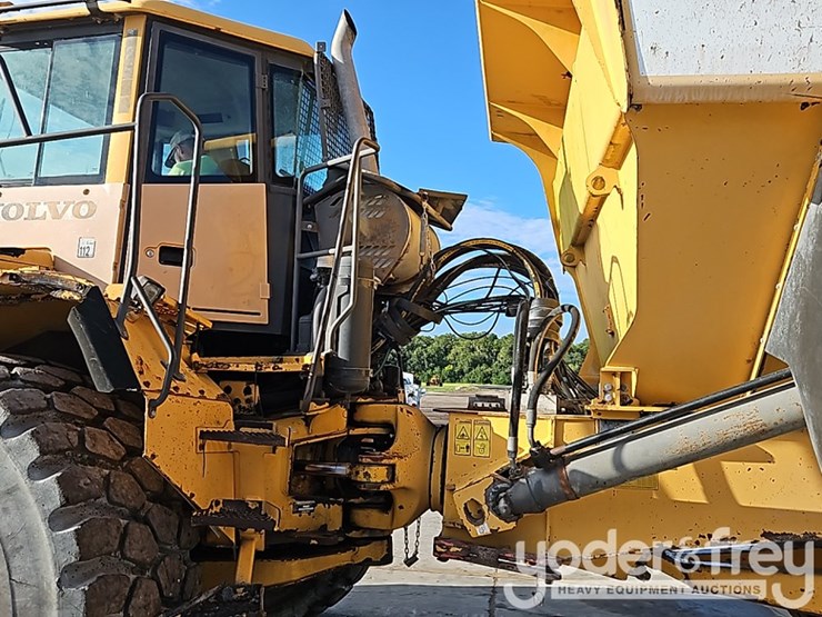 2009-volvo-a40e-image-15