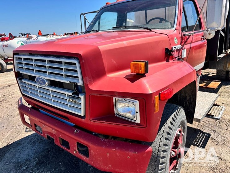 1992-ford-f700-image-20