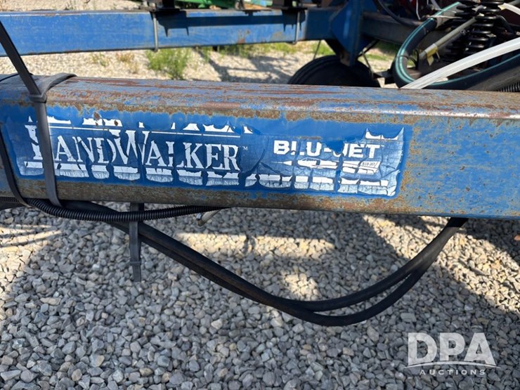 blu-jet-landwalker-image-9
