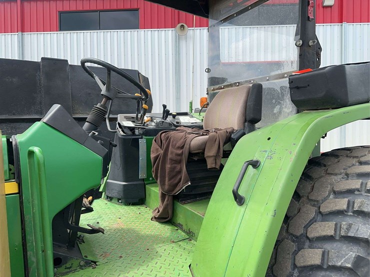1999-john-deere-6310-image-28