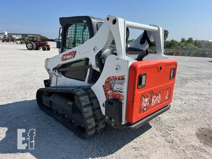 2021-bobcat-t595-image-4