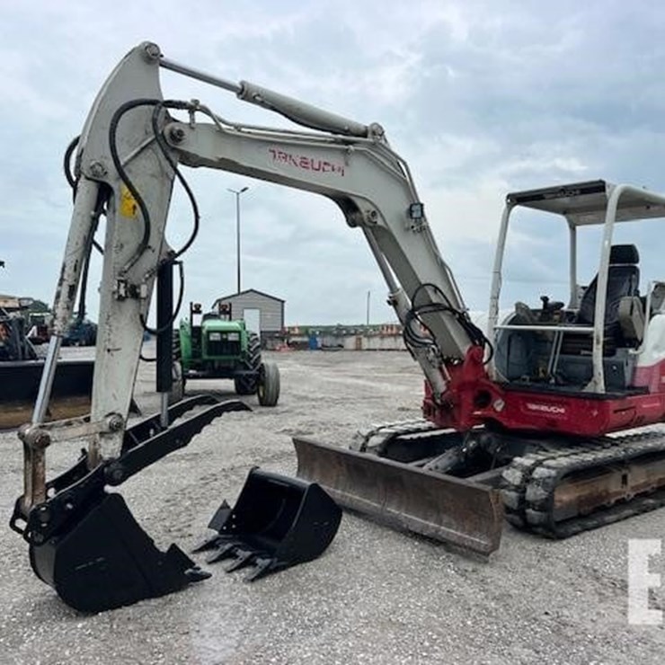 TAKEUCHI TB260