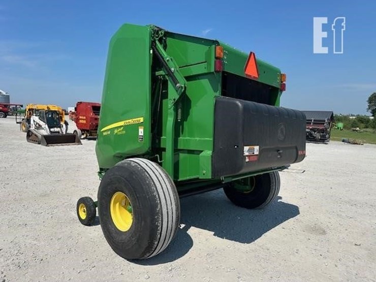 2019-john-deere-560m-image-3