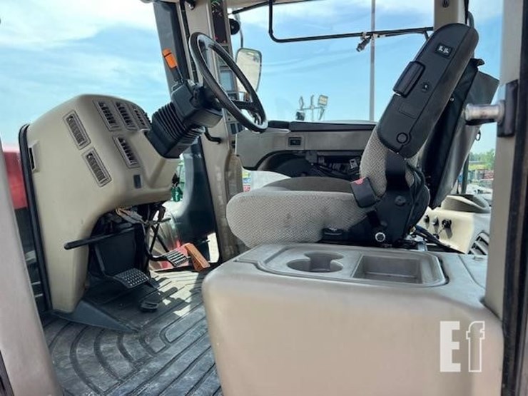 case-ih-steiger-450-quadtrac-image-49