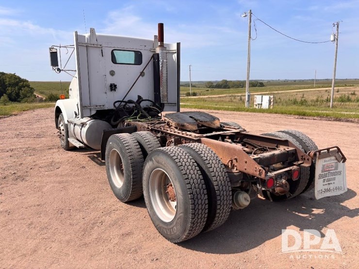 2003-kenworth-t800-image-13