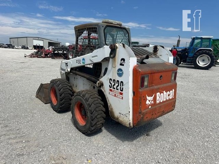 bobcat-s220-image-3