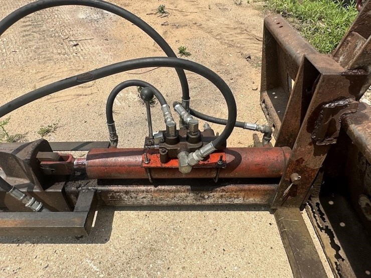 log-splitter-image-6