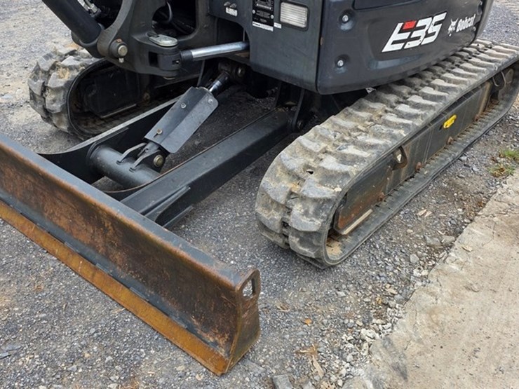 2019-bobcat-e35i-image-11